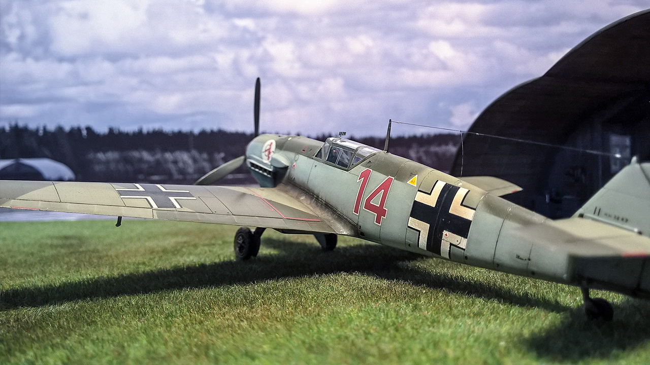 Bf-109 E-1 Red 14
