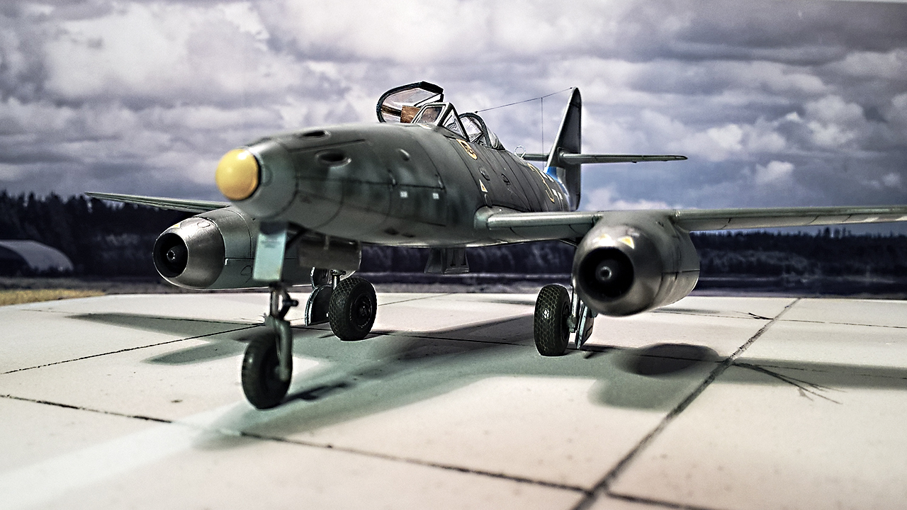 Me-262 — rollout