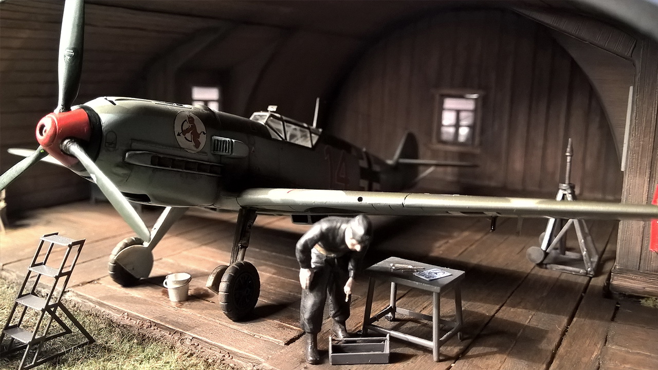 Bf-109 E-1 Red 14