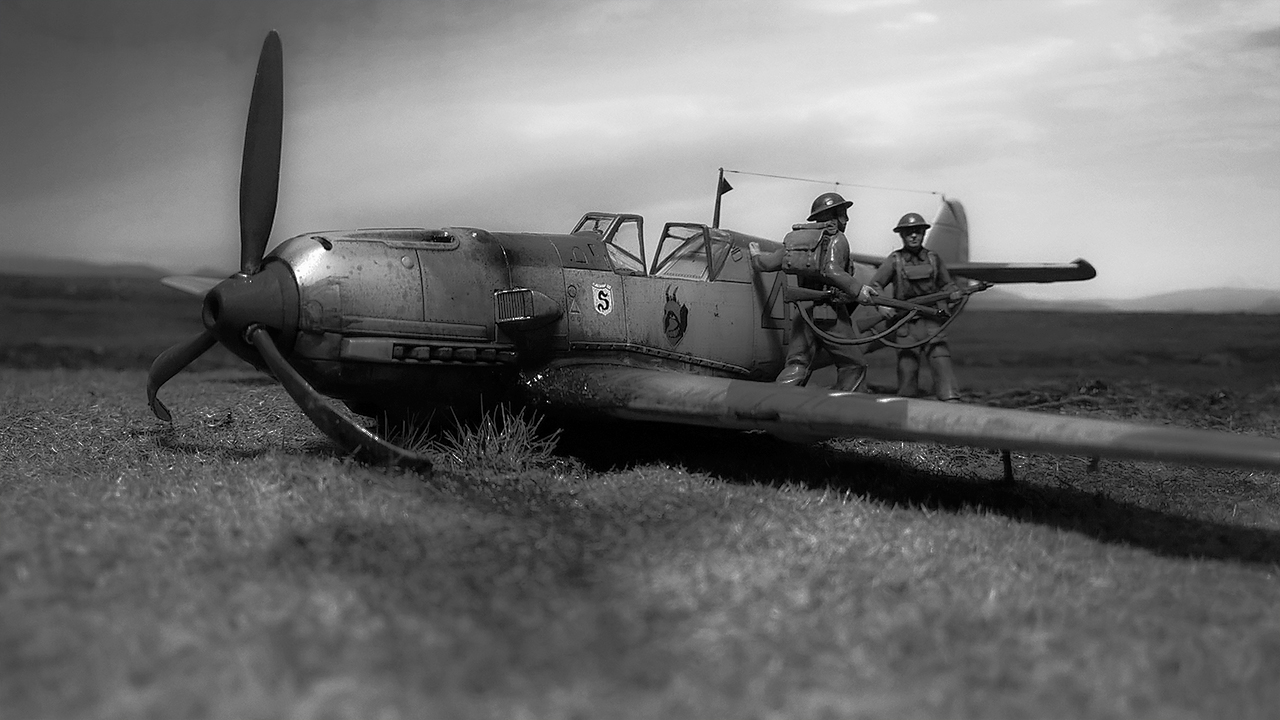 Bf-109 E crash landing