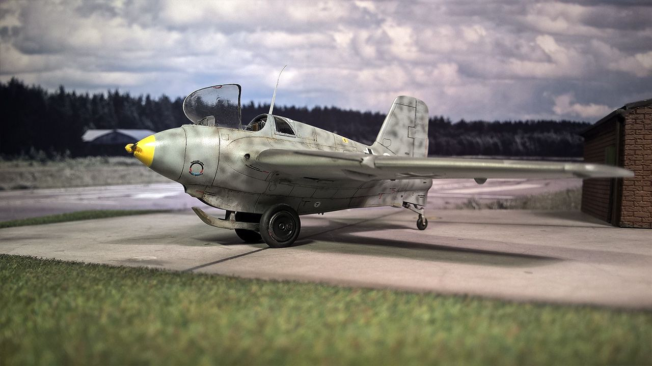 Academy-Me163-Komet-1_72-06