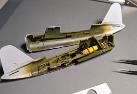Airfix-Vought-OS2U-1-Kingfisher-011