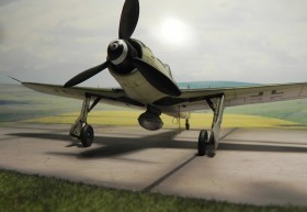 DSCN2104 Mächtige Luftschraube (im Original aus Holz)