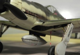 DSCN2104a Die Reifen stammen aus dem Revell-Bausatz der FW-190 A8