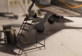 Die Leiter gibt es bei Airmodel, beachte die Positionslampe aus Weißleim und Mr. Hobby Farbe #H90