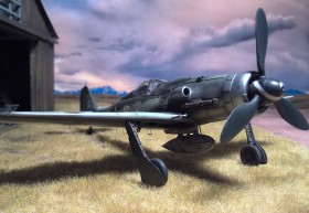 Fertiges Modell der FW-190 D9 von AZ-Modell als Rollout