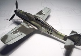 Neutrales Foto der AZ-Model FW-190 D9 Oberseite