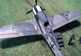 07_Focke_Wulf_190A-5_FW-190_Eduard.jpg
