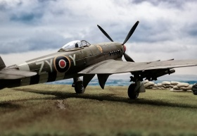 005_Airfix-Hawker-Typhoon-1_72