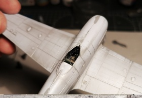 007_Airfix-Hawker-Typhoon-1_72