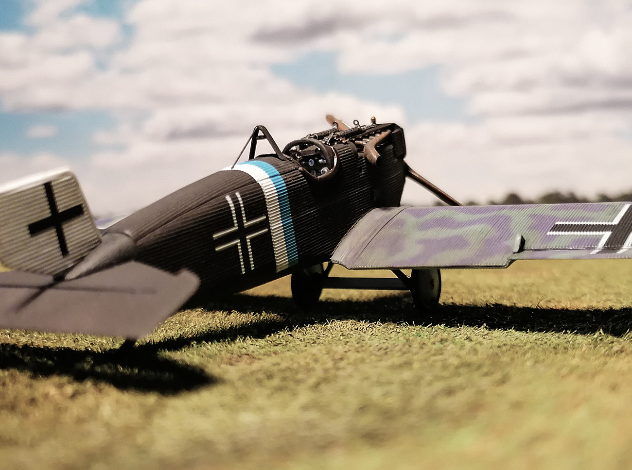 02-Roden-Junkers-DI-1_72