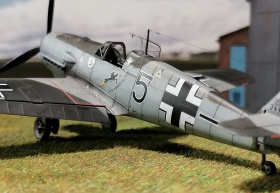 Eduard_Bf-109E-1_Adlerangriff_003