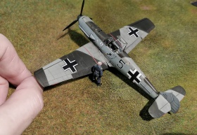 Eduard_Bf-109E-1_Adlerangriff_011